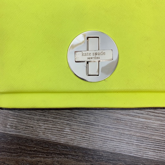 Kate Spade New York Newbury Lane Sally Crossbody Bag Highlighter Yellow - Picture 6 of 12